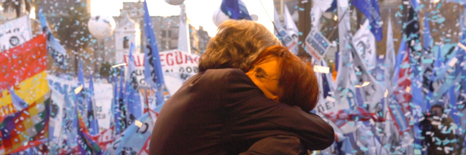 camilabkr's profile banner image