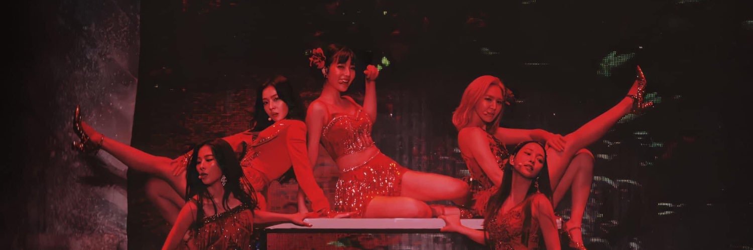 joyscollarbone's profile banner image