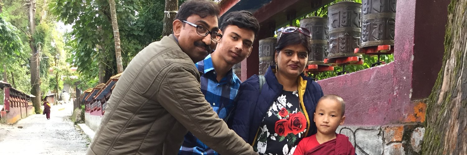 d_dhusia's profile banner image