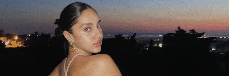 nadeen22_'s profile banner image