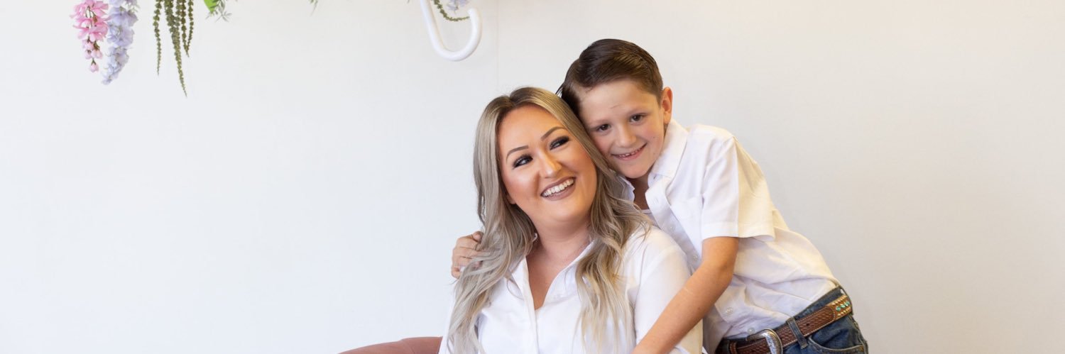 erinwhit_'s profile banner image