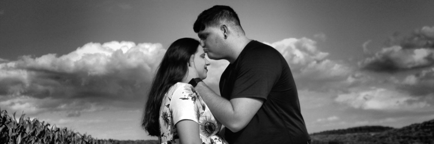KarlyOnoff's profile banner image