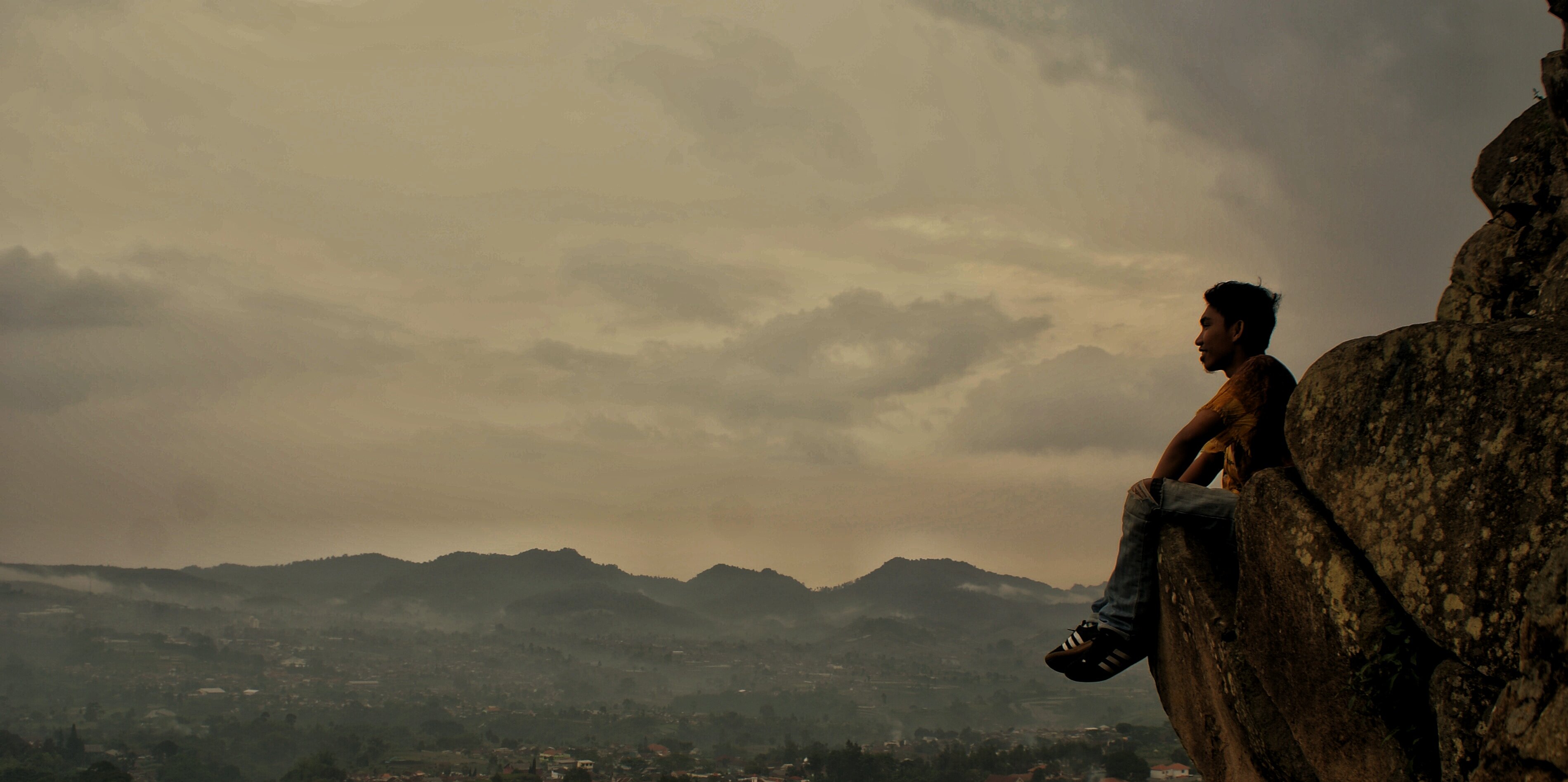 lamhot007's profile banner image