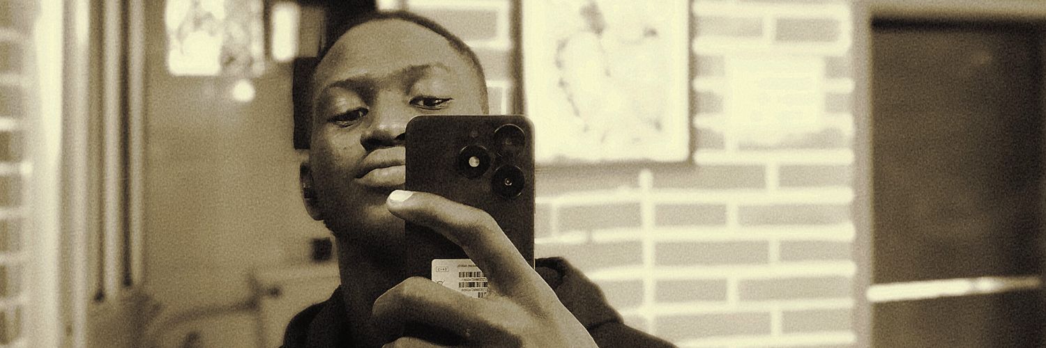 Teddy 🧢 banner