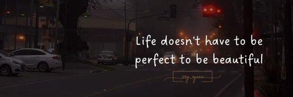 ey_eyaaa Profile Banner