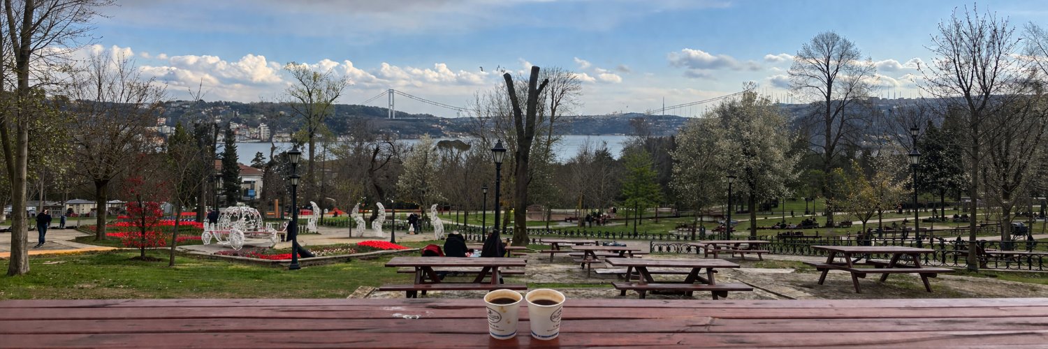 usuyoruz's profile banner image