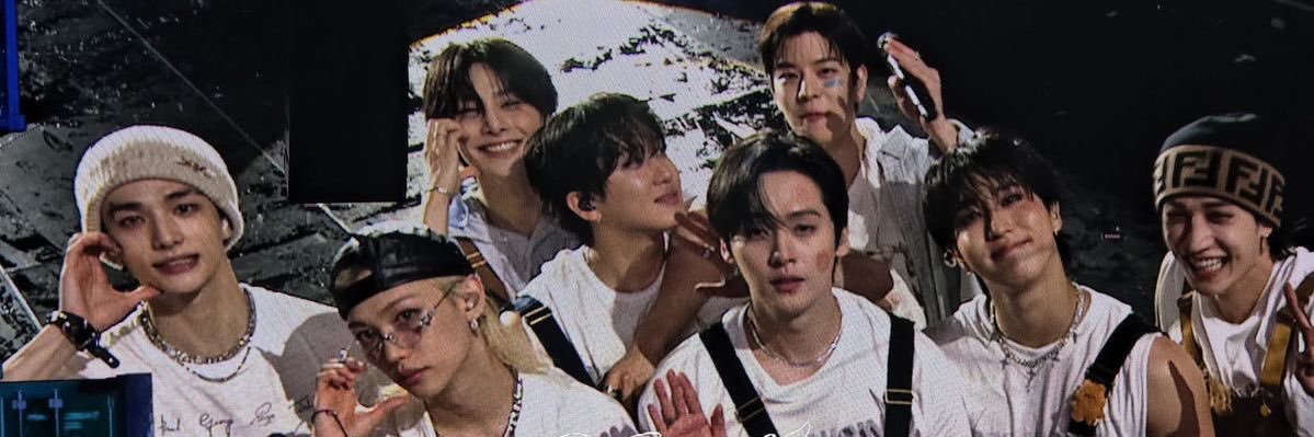 yang jeongin 양정인 𓆩 𝔡𝔬 𝔦𝔱 𓆪 banner