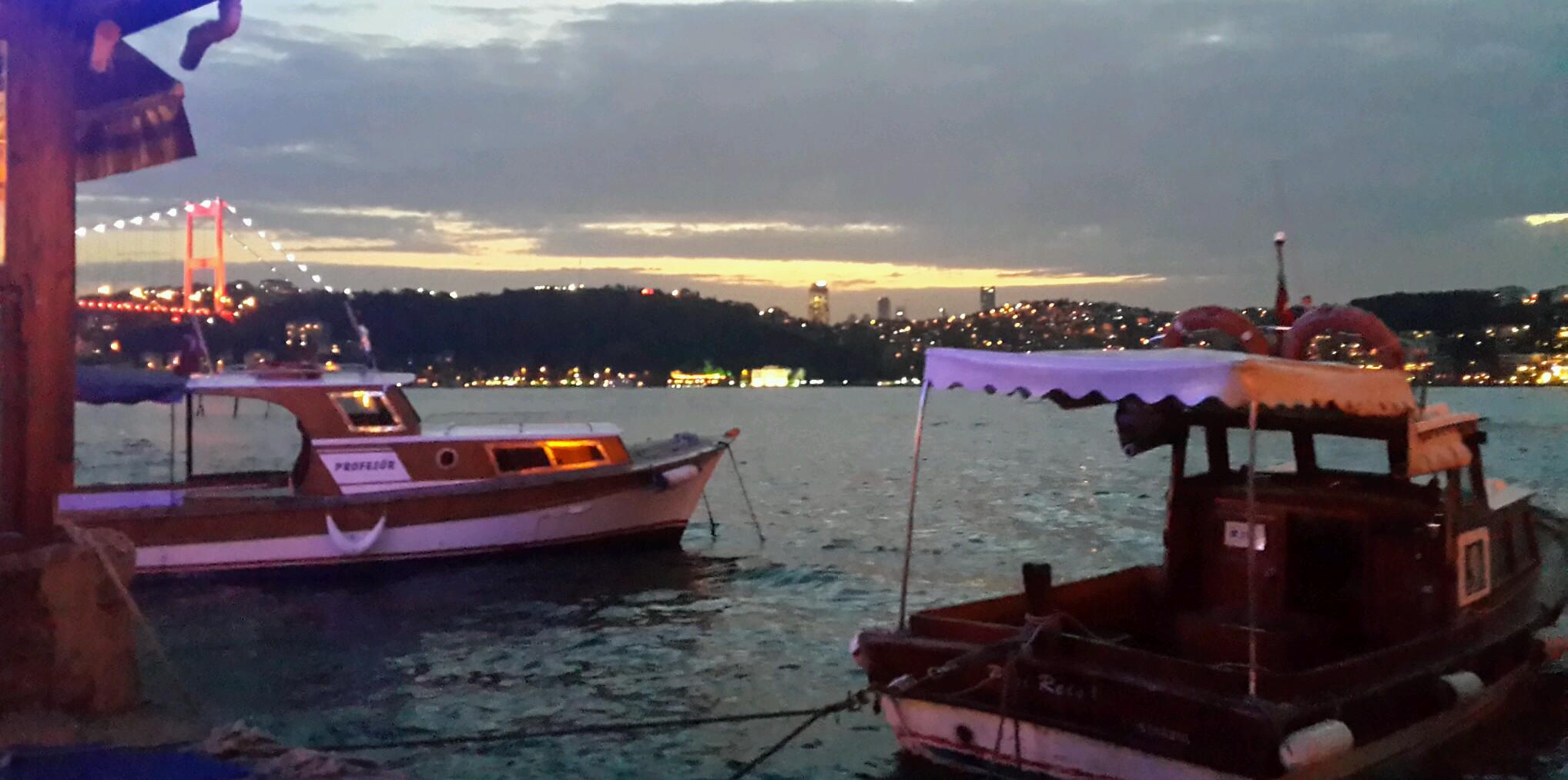 vyzzzzz's profile banner image