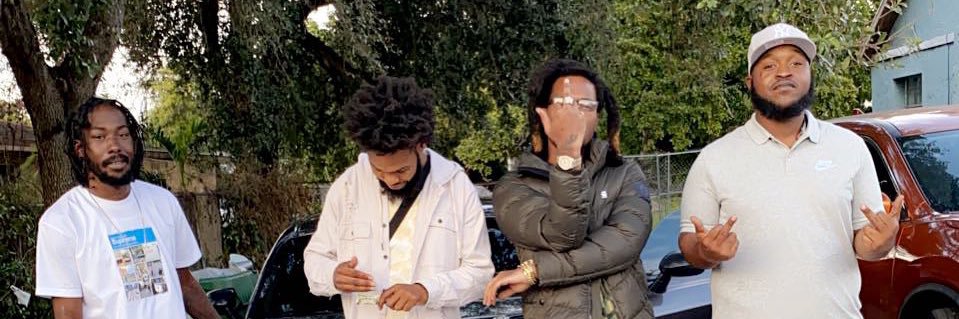 B_Lo21's profile banner image