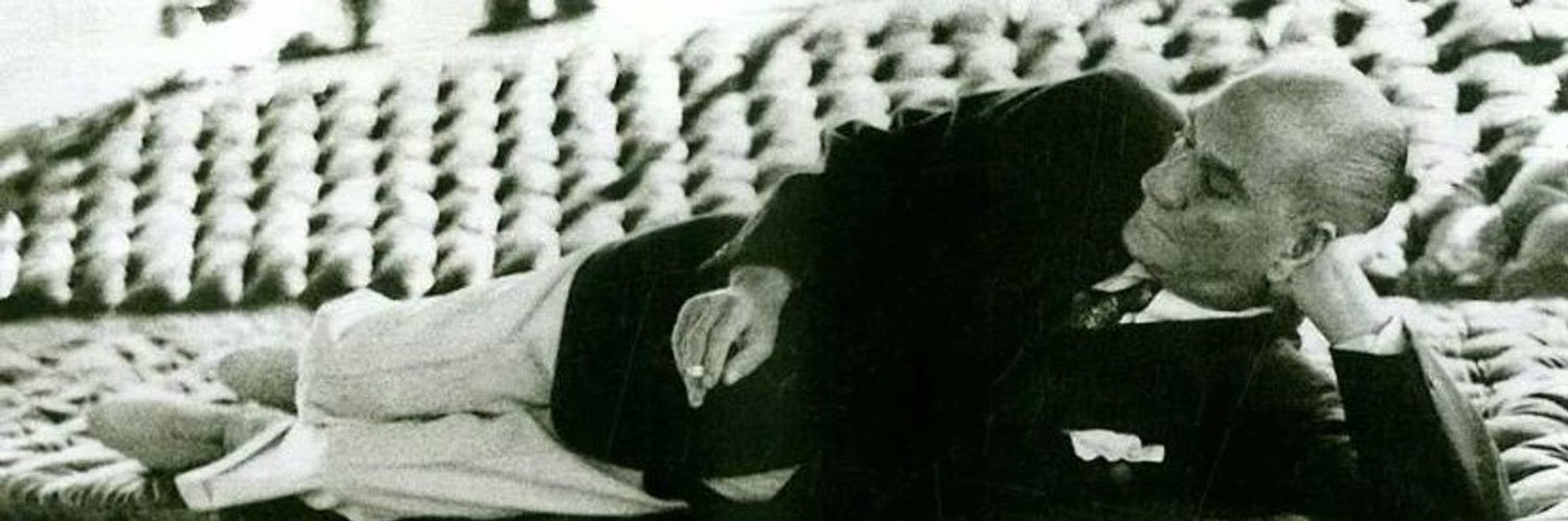 esinduzay's profile banner image