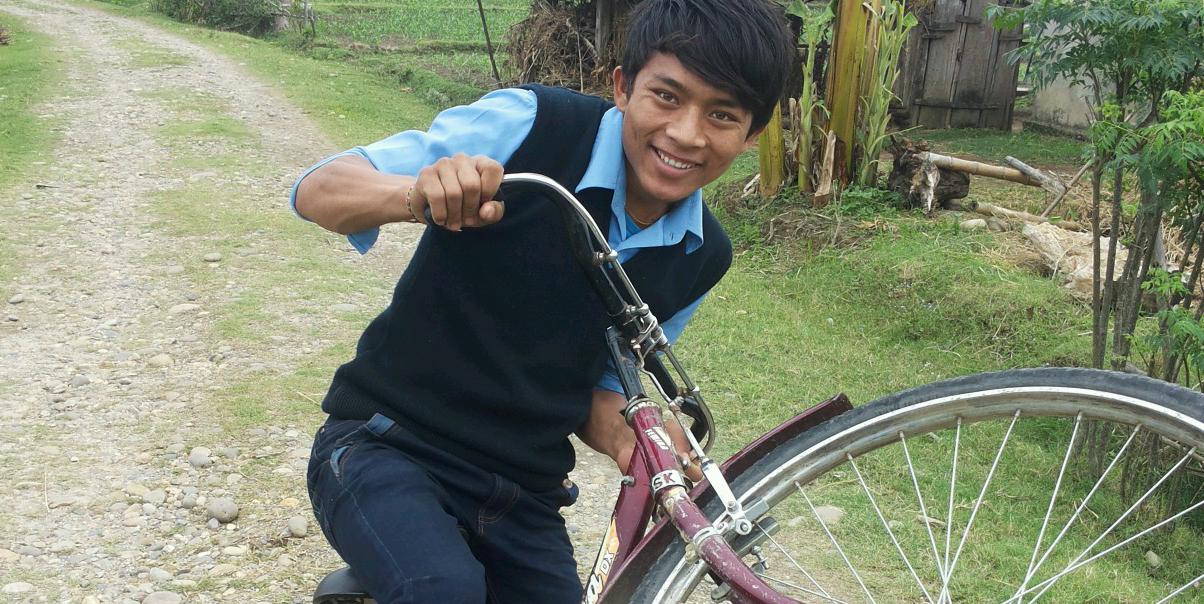 دلال علوي banner