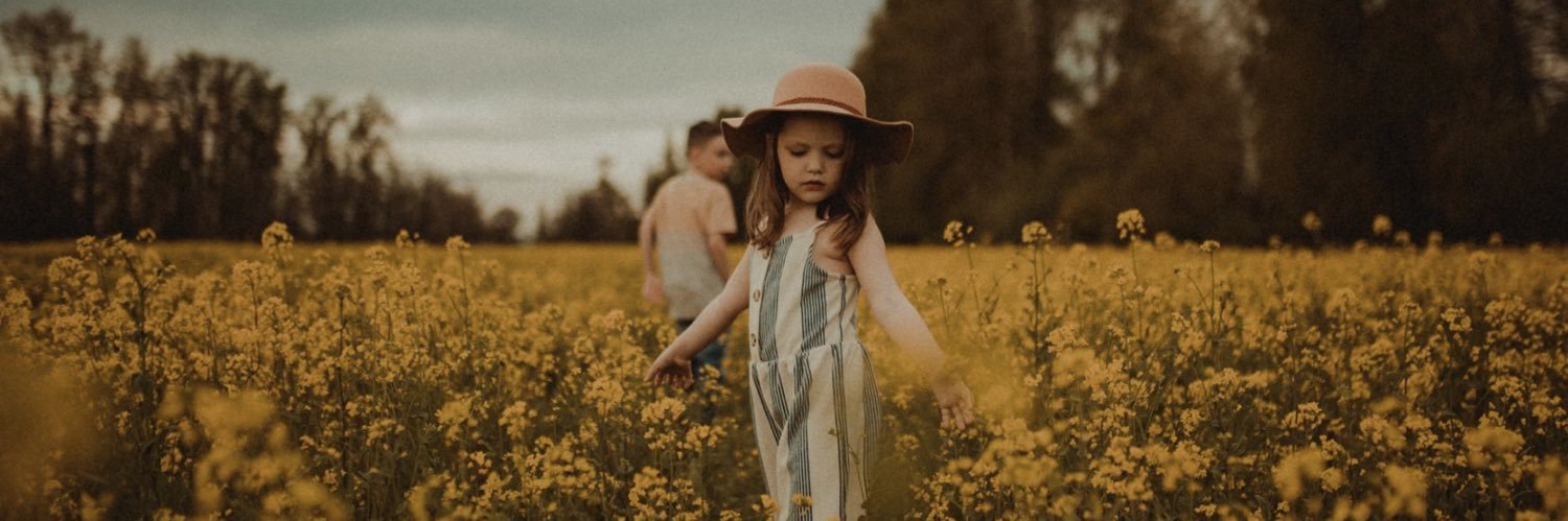 witwhimsyphoto's profile banner image