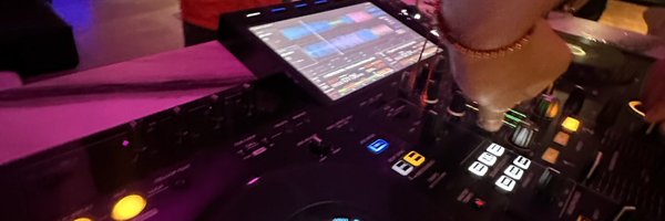 laurashh Profile Banner