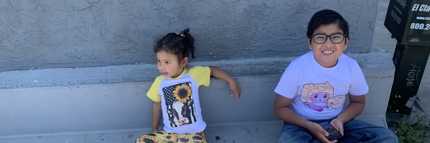 desreenicole_'s profile banner image