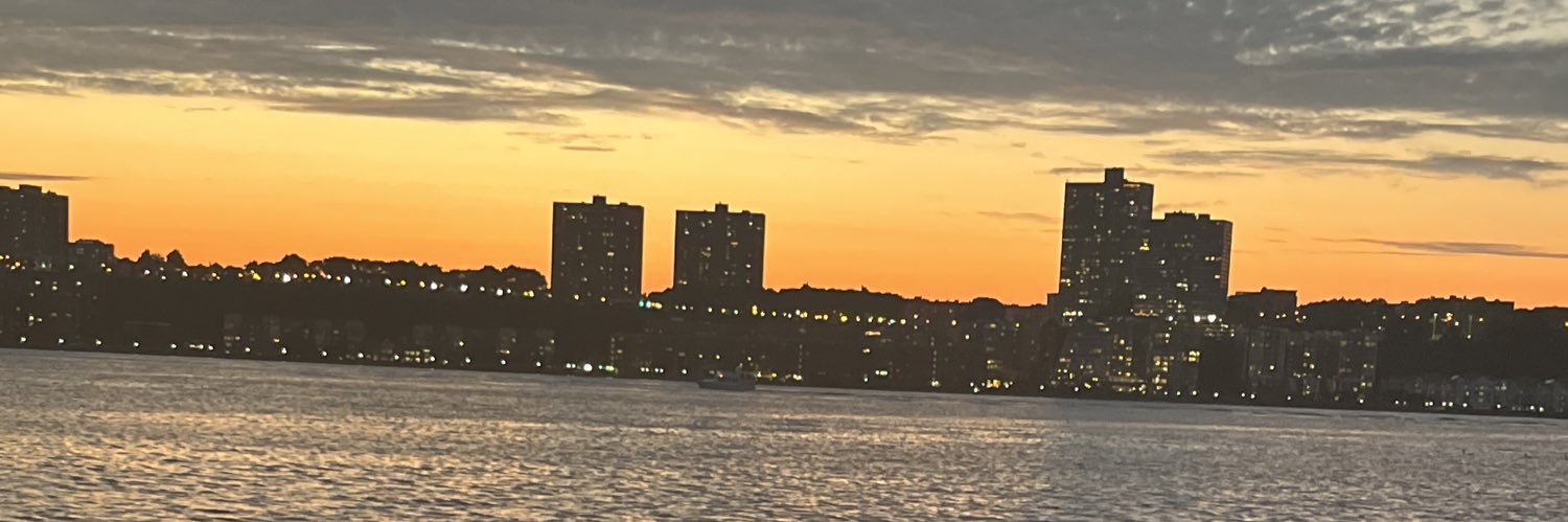 mia 💋 banner