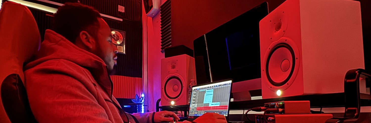 FLASHYNIZZ's profile banner image