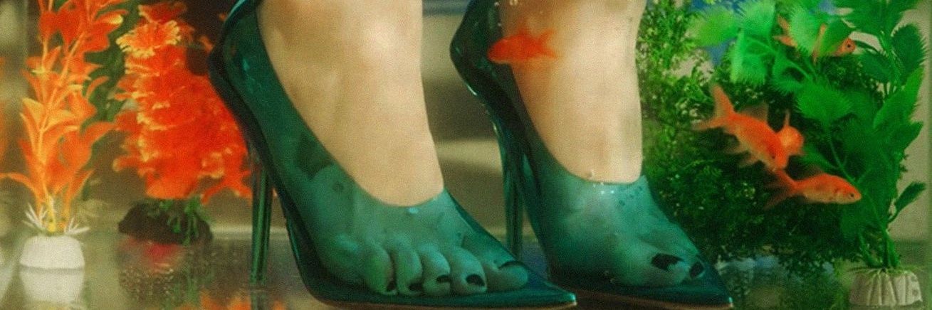 پری چوبی banner