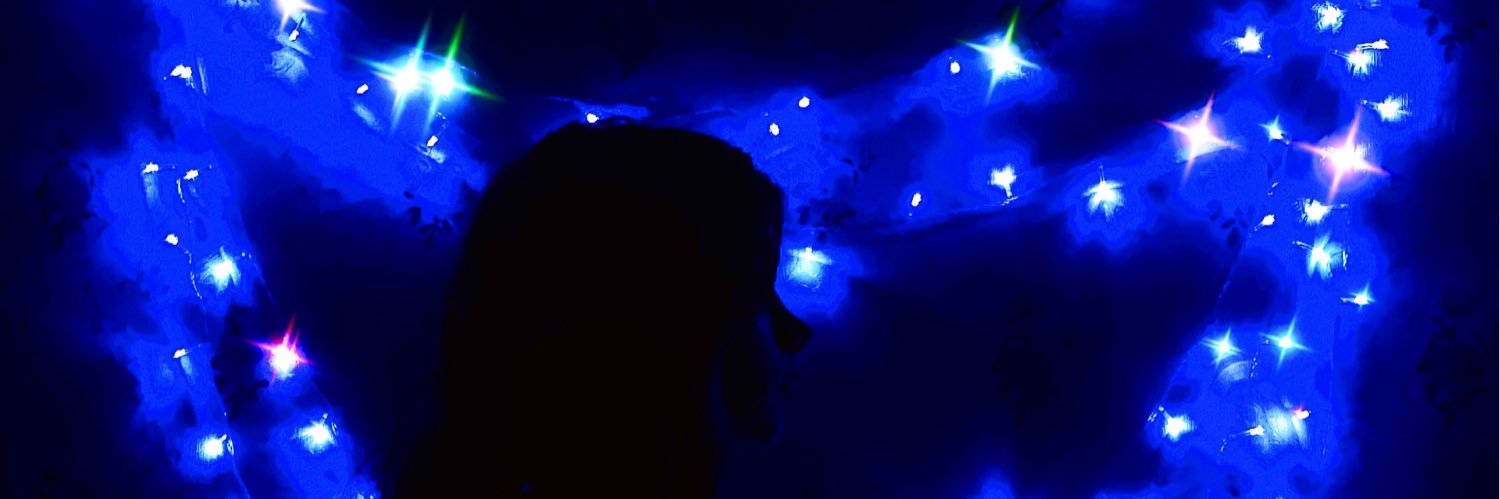 تی تی 🦋's banner
