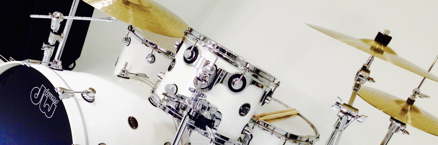 drumphone's profile banner image