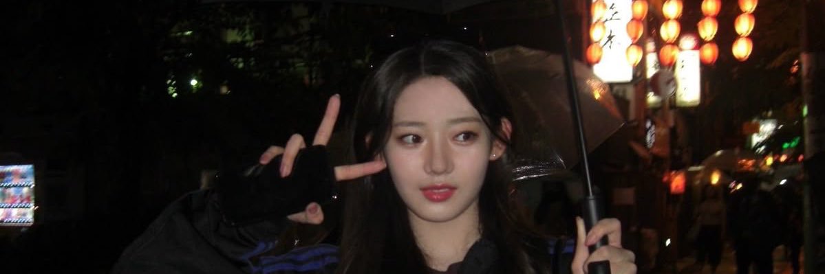 R O R A 🐸✨ banner