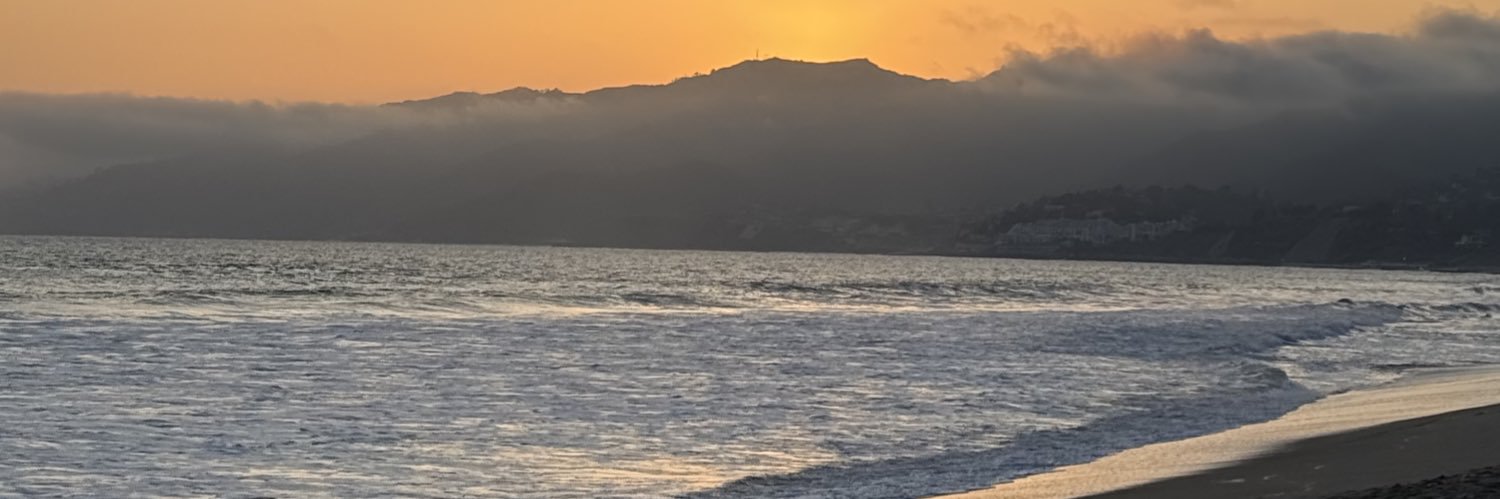 deeluv_16's profile banner image