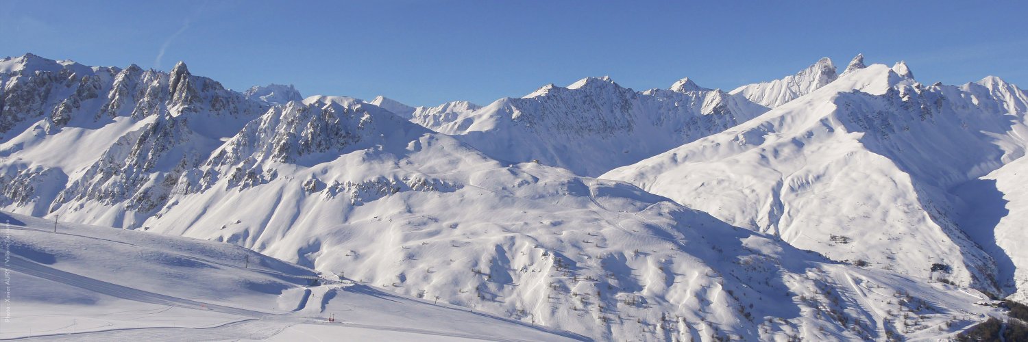 valloire's profile banner image
