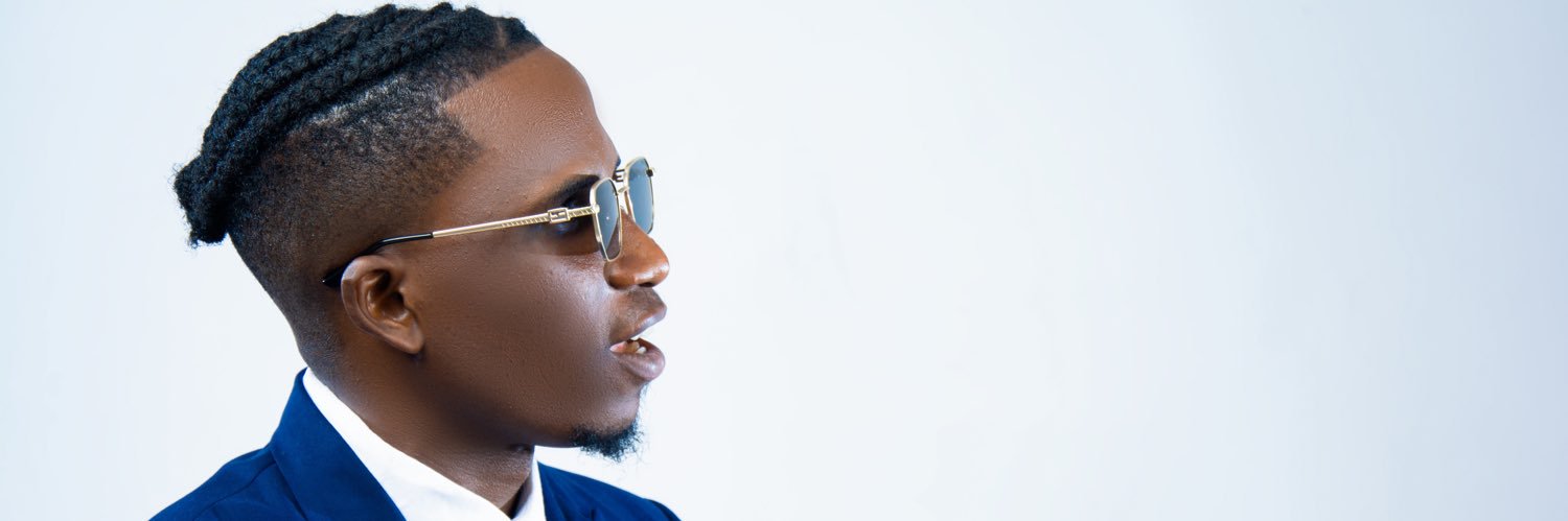 Braggamando's profile banner image