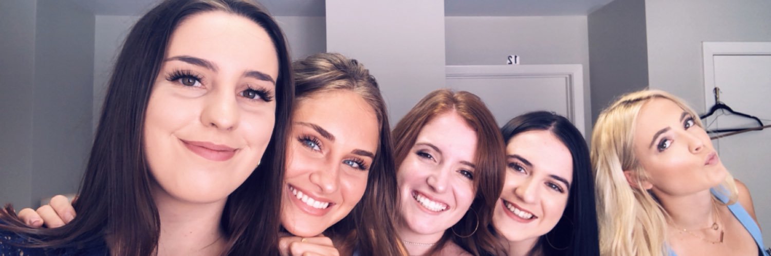 _averyygrace's profile banner image
