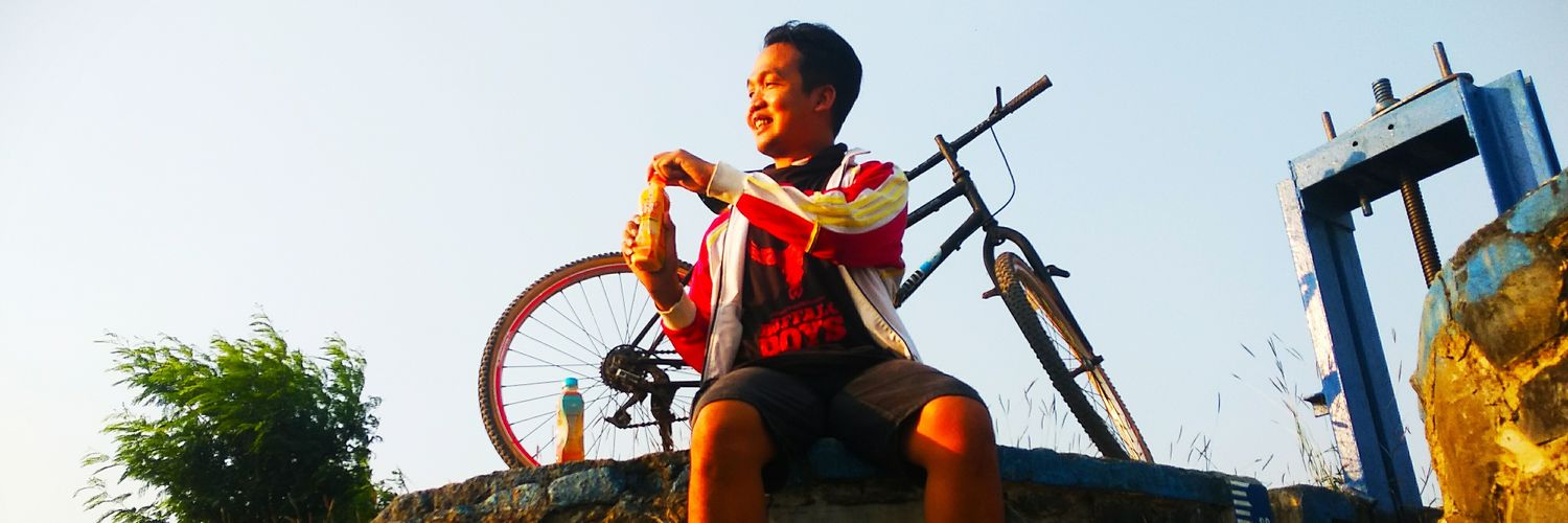 andechoy's profile banner image