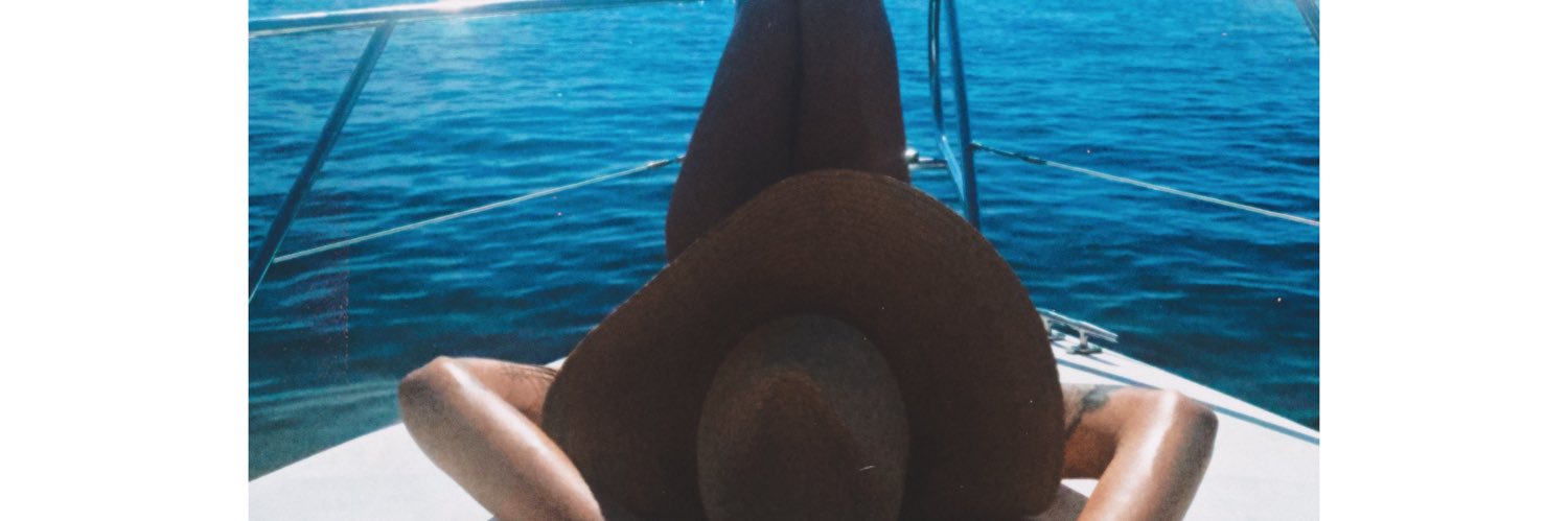 bertaresua's profile banner image