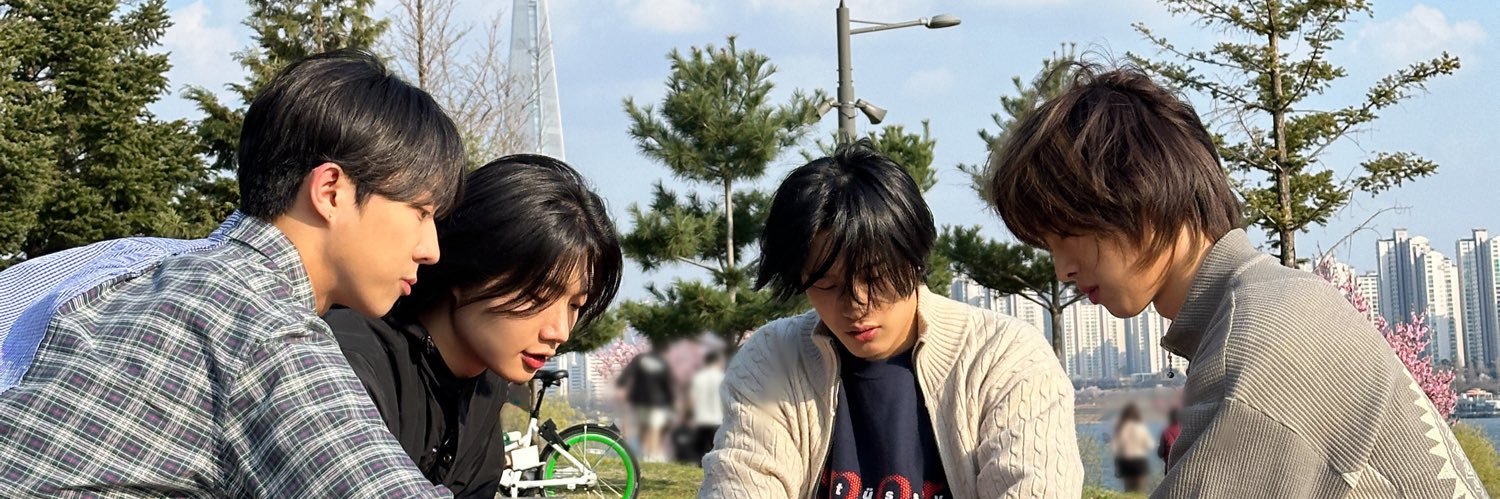 툐 banner