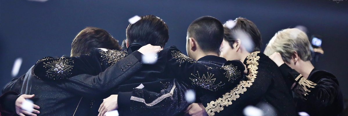 BHaebii's profile banner image