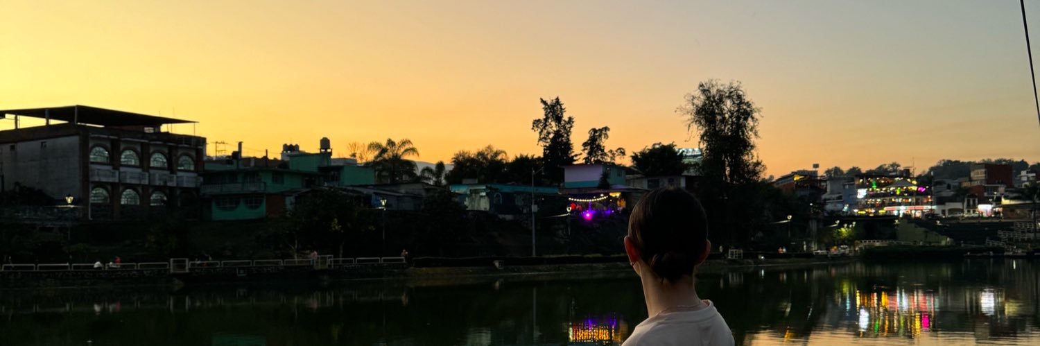 MonseBQ's profile banner image