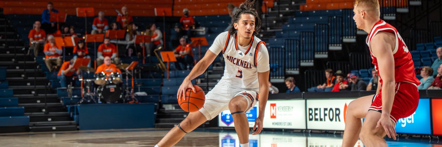 Aleksander Pachucki banner