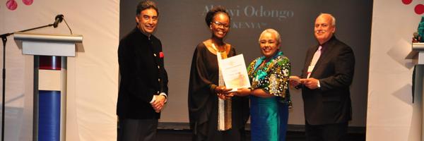 AkinyiEOdongo Profile Banner