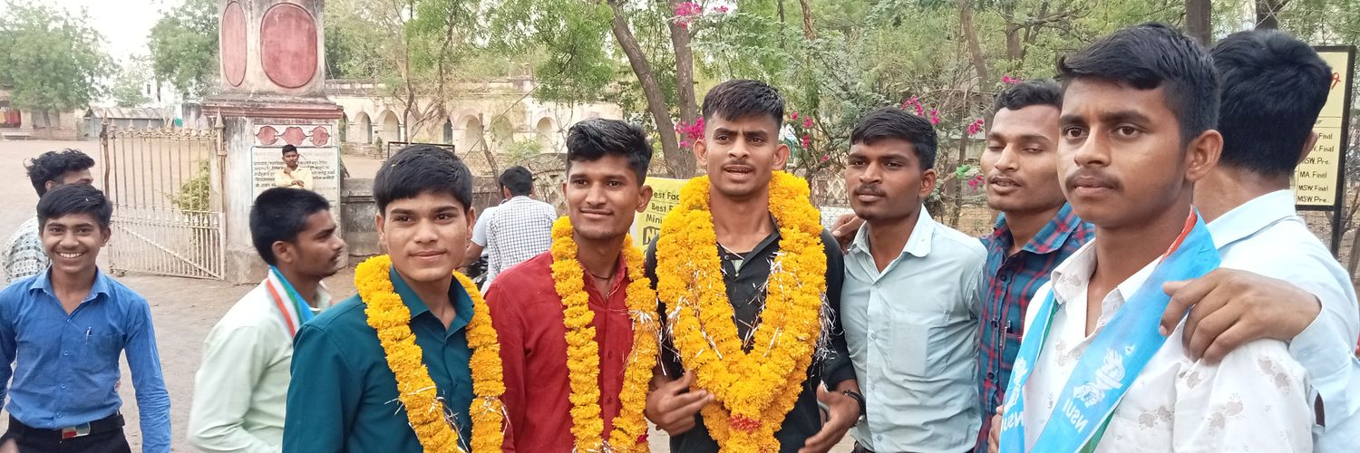 BADALGIRAS56707's profile banner image