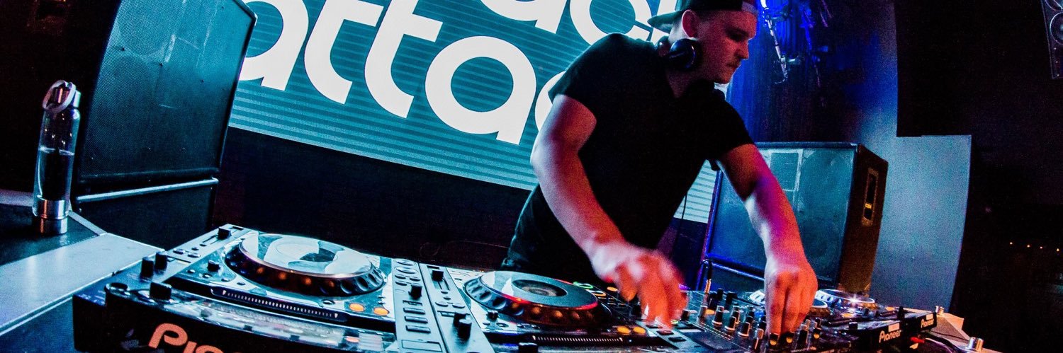 𝙎𝙩𝙧𝙖𝙘𝙝𝘼𝙩𝙩𝙖𝙘𝙠 banner