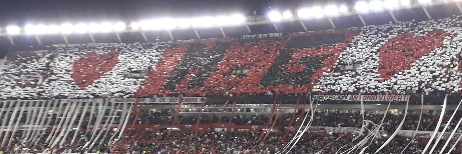 Tinaaacarp's profile banner image