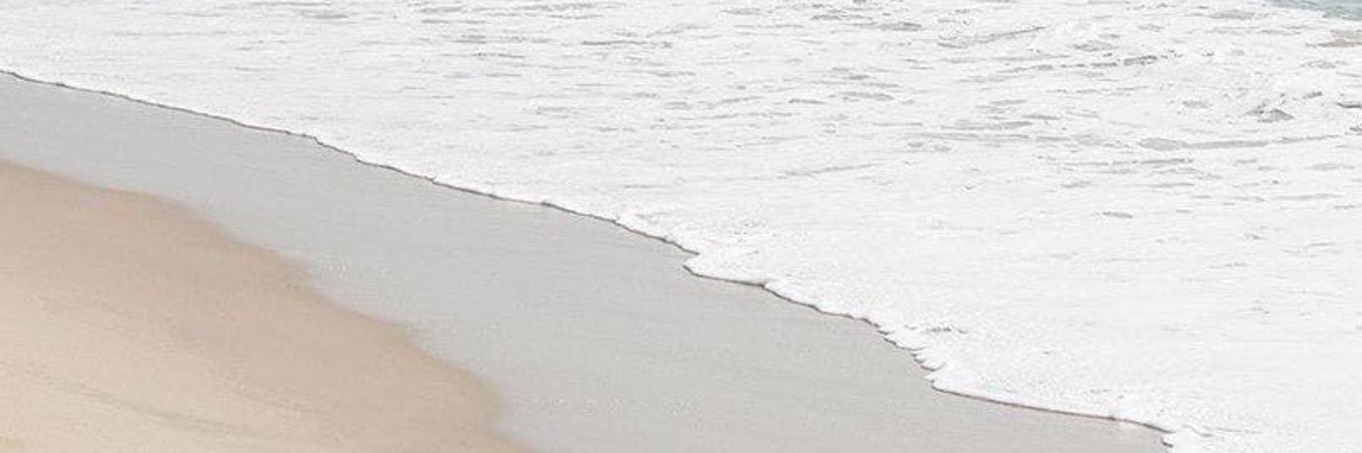 hhhayyas's profile banner image