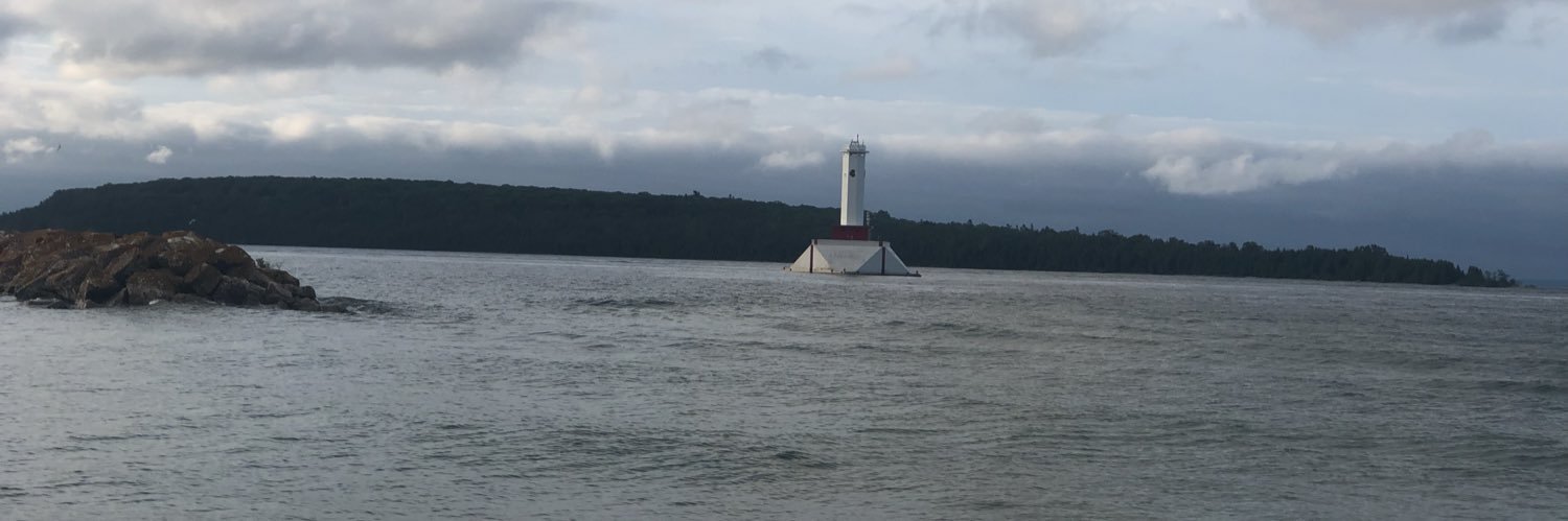 Danielle Jones banner