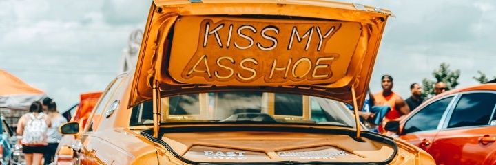 Trippy banner