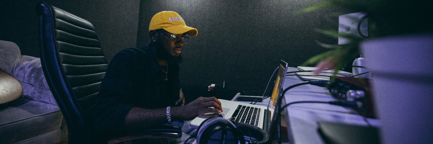 8notes_'s profile banner image