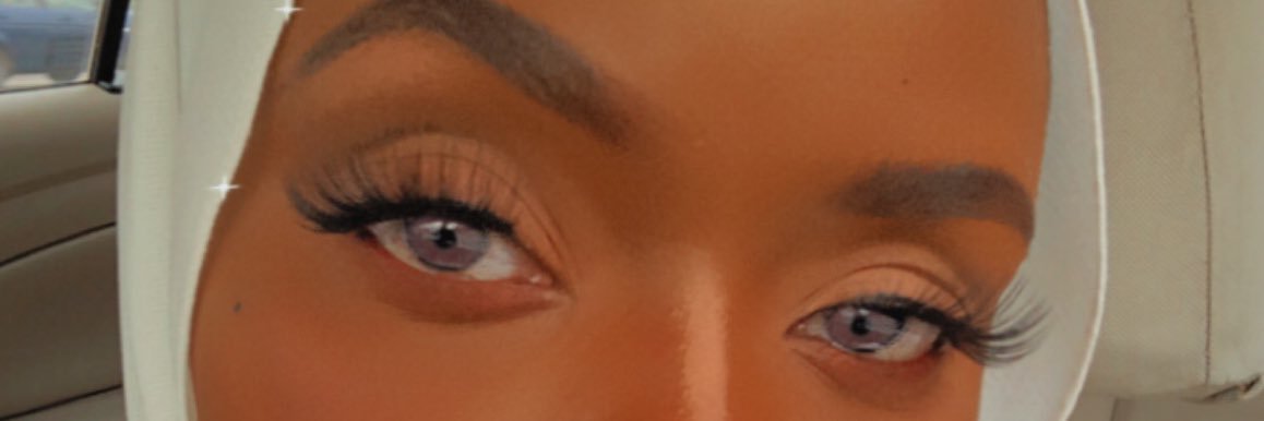 esmiiey's profile banner image
