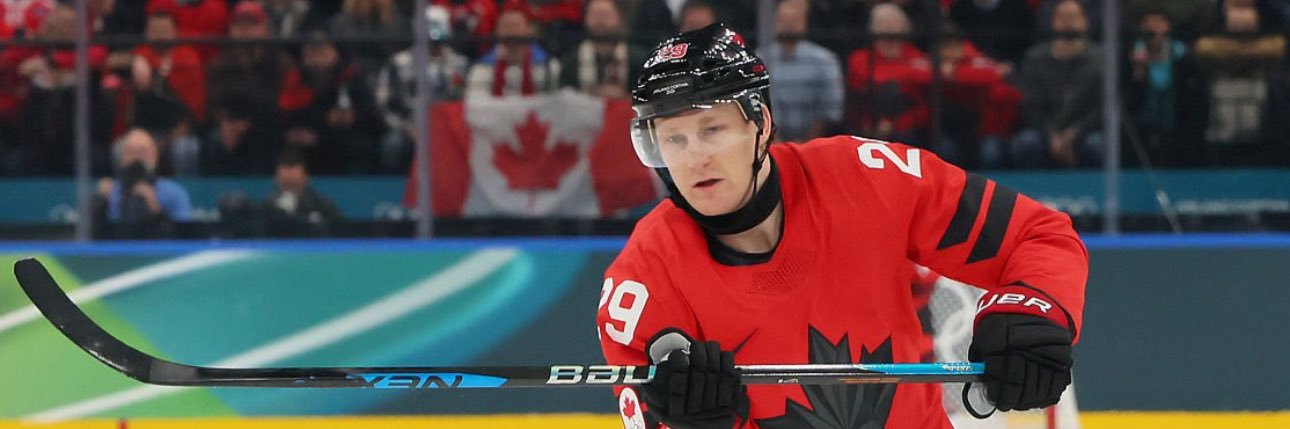 z - a🫶🏻 banner