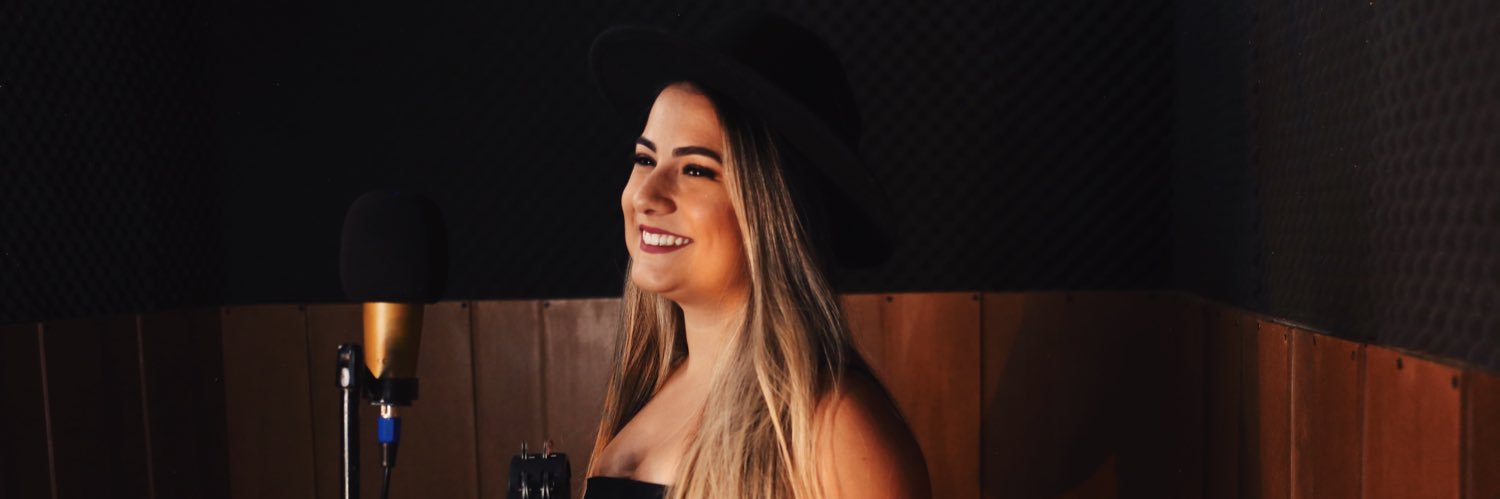 EmilyRibeiroo's profile banner image