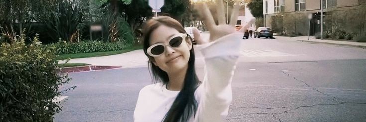 simpfor_niki's profile banner image