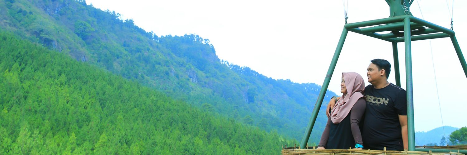 Lusiaharini's profile banner image