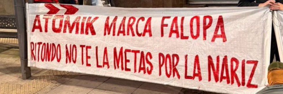 $eoane empalado afuera del LDA-REB banner