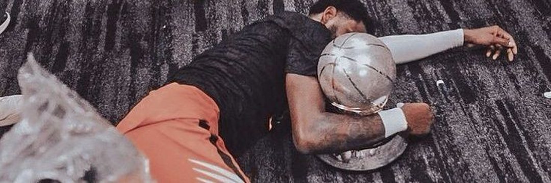Nathaniel ♑️ banner