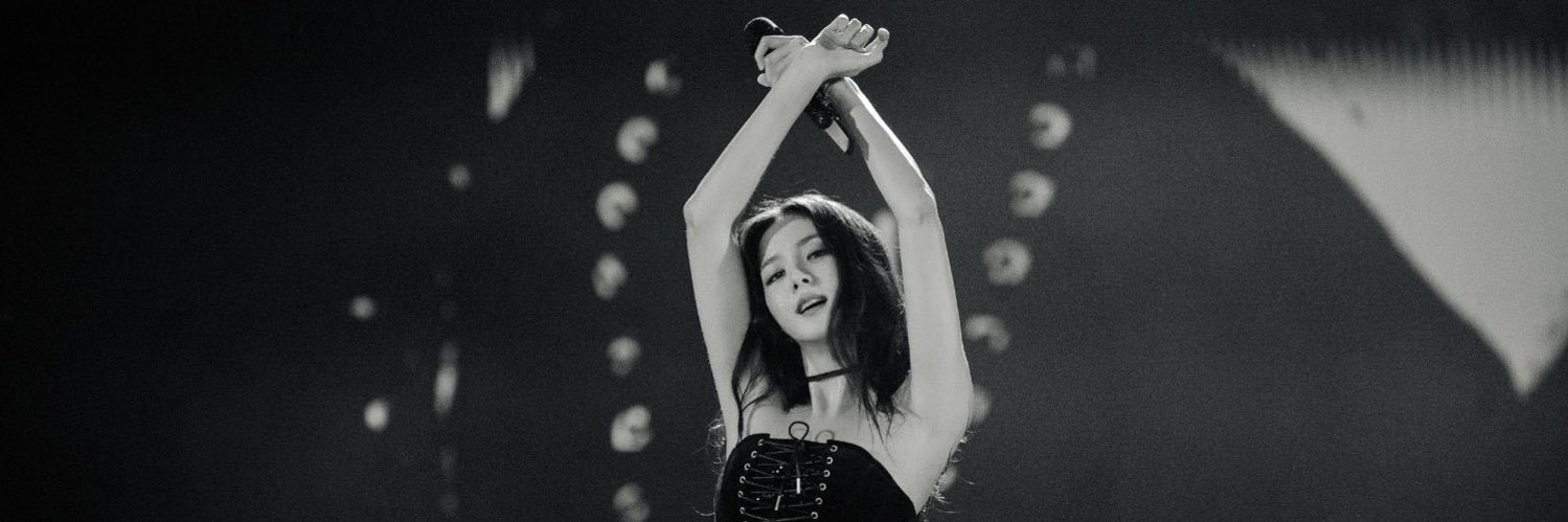 bloomxpink's profile banner image
